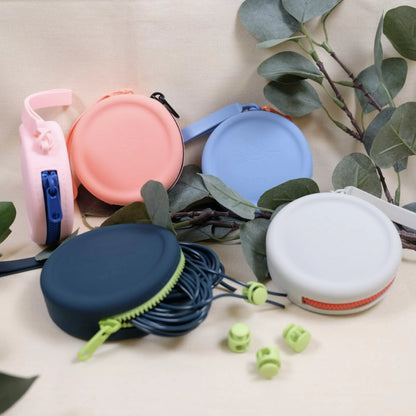 Fargerike pouch med vaiere og 4 vaierlåser